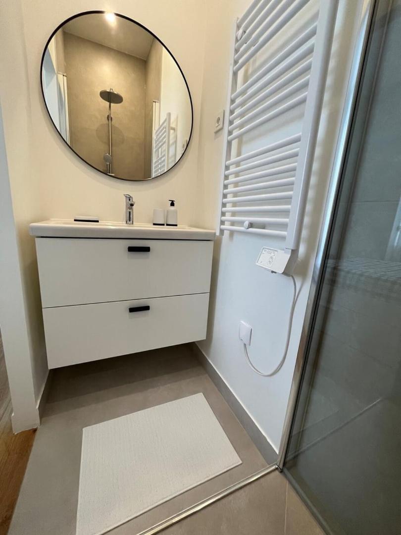 Appartement Cosy A 1 Min De Paris Charenton-le-Pont Luaran gambar