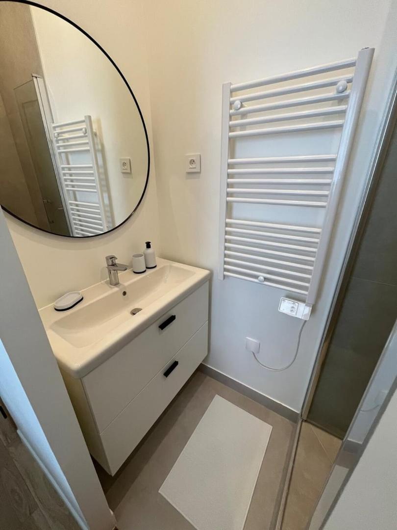 Appartement Cosy A 1 Min De Paris Charenton-le-Pont Luaran gambar